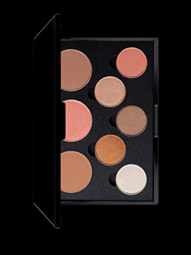 8 Well Palette Pre Filled with blush, bronzer and eye shadows