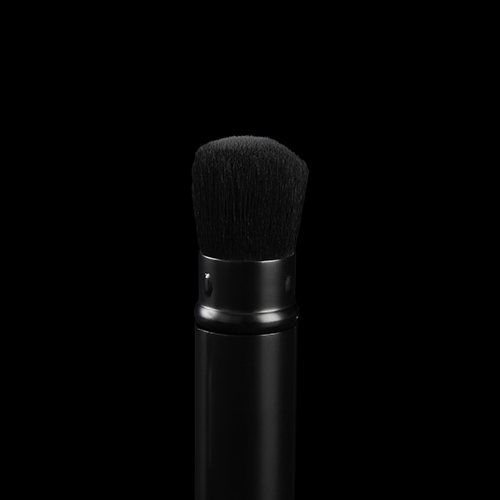 BRPO RETRACTABLE BLUSH BRUSH